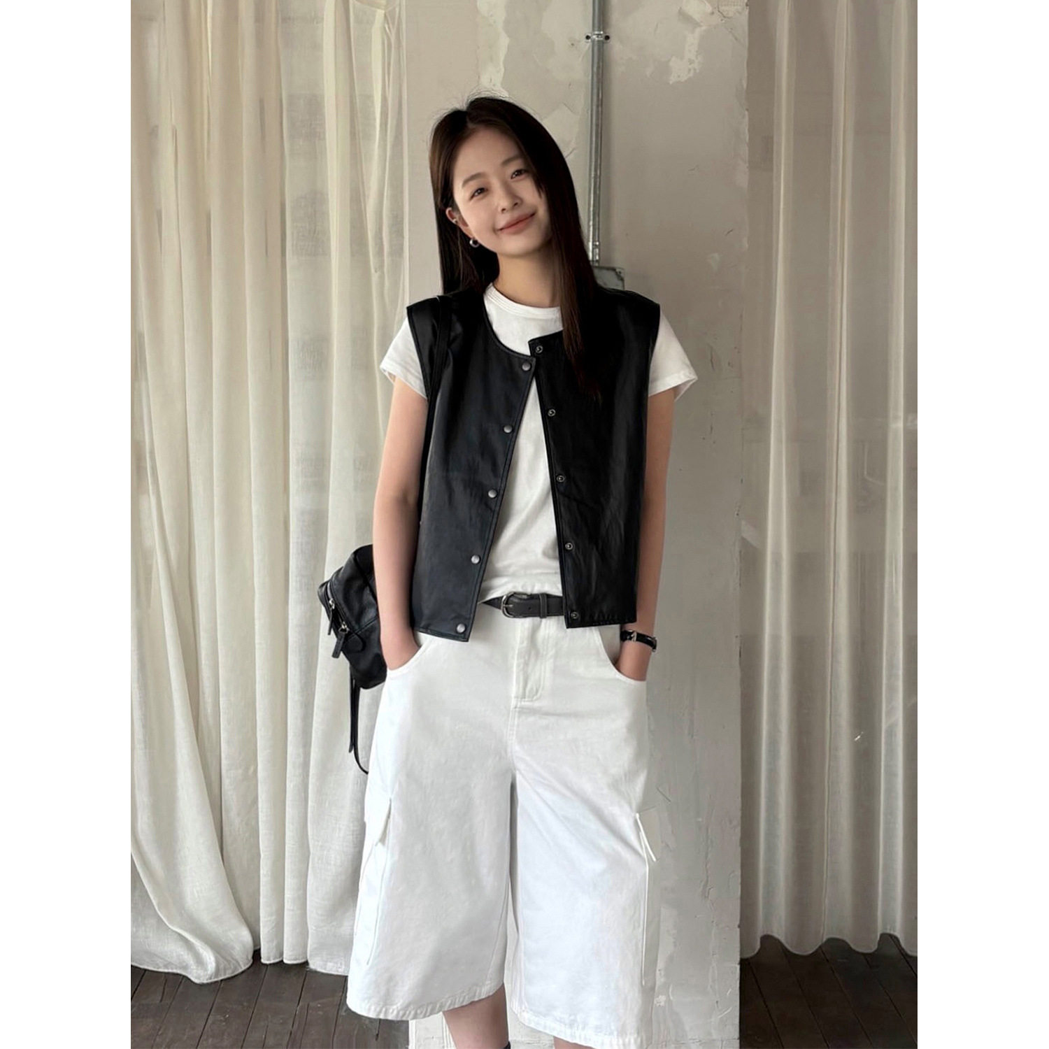 THXGIVING低调酷感 哑光仿皮夹克马甲外套女2026春款圆领叠搭上衣