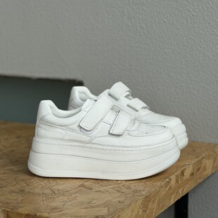 「BYBY」厚底真皮魔术贴小白鞋女2026春款松糕板鞋时尚运动休闲鞋