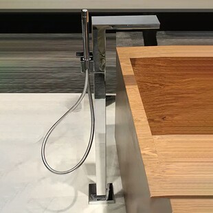 德国汉斯格雅雅生真我系列单把手落地浴缸龙头47440007+10452187