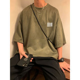 军绿色