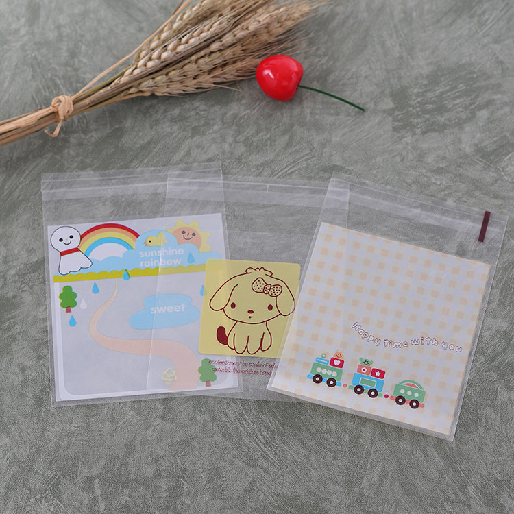 包邮格子小火车食品包装袋 饼干自粘透明袋 烘焙包装袋 厂家直销