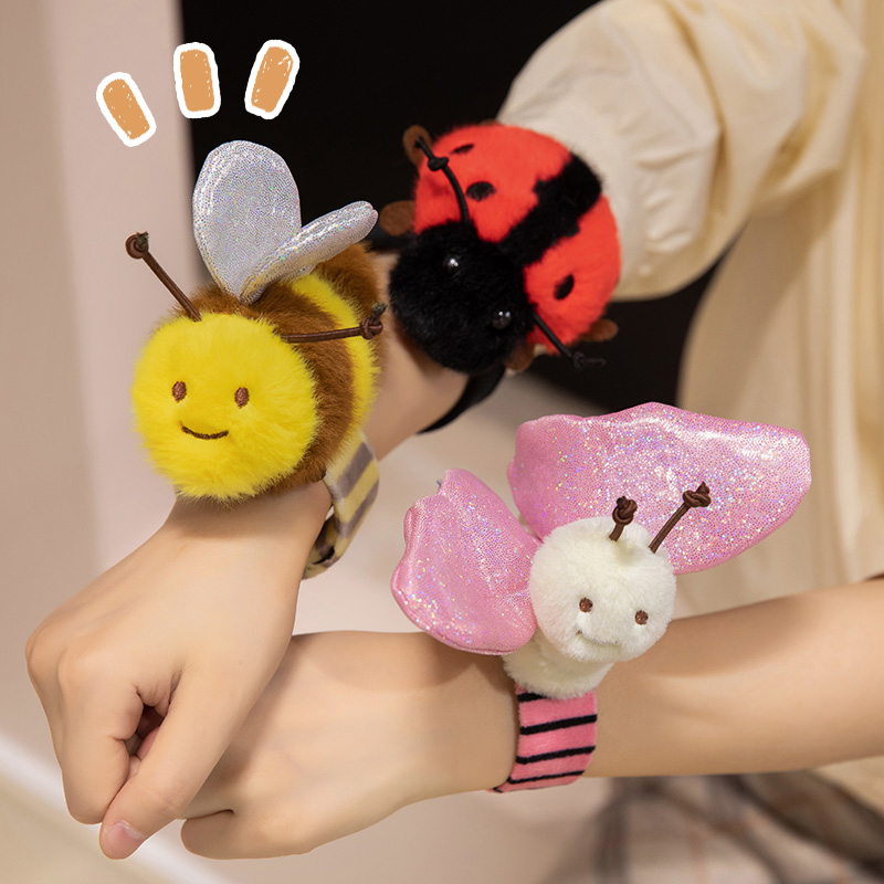 磁吸站肩蜜蜂公仔趴在肩膀上的玩偶蝴蝶挂件毛绒玩具搞笑瓢虫发箍