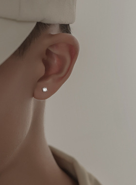 2025年小耳钉男潮个性小众设计简约耳骨钉男士耳环新款养耳洞耳棒
