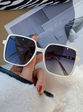 偏光方形复古女防紫外线遮阳墨镜