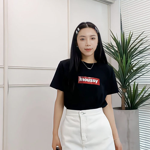 经典LOGO字母圆领休闲短袖T恤