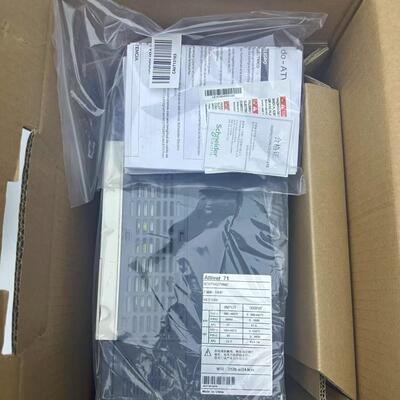 议价ATV71HU75N4Z 变频器 7.5kW 三相380V调速设备维修