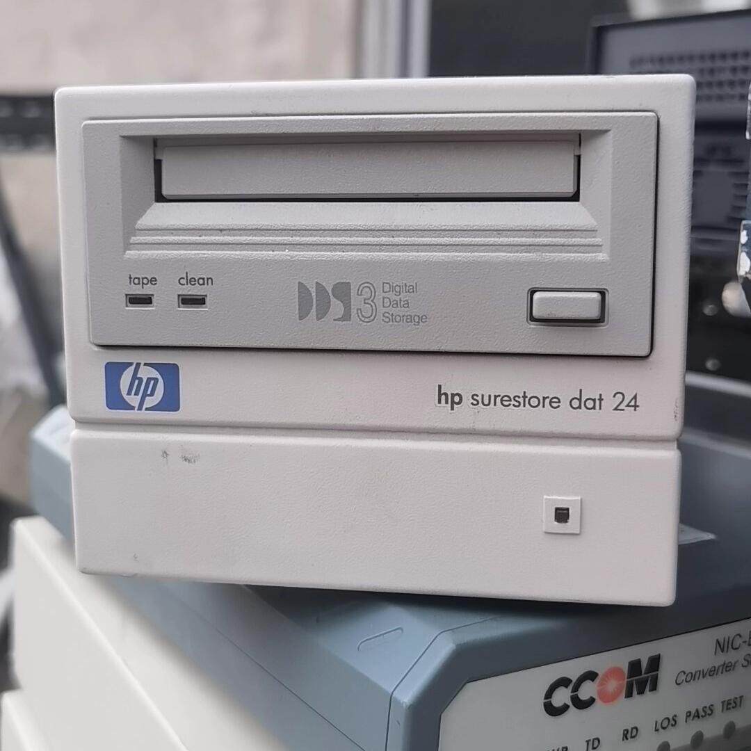 议价C1556D HP DAT24 DDS3 外置磁带机 12/24GB 数据存储设备维修