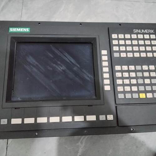 议价6FC5103-0AB03-1AA3 CCFL 工控数控操作显示屏维修