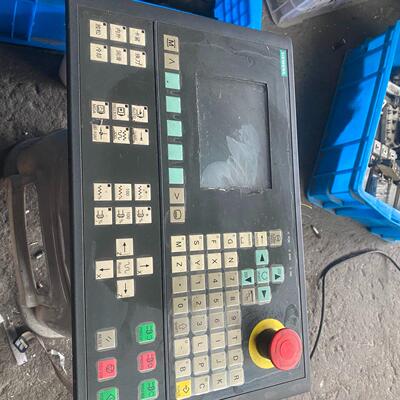 议价6FC5500-0BA00-0AA1 工控数控操作屏 机床控制操作面板维修