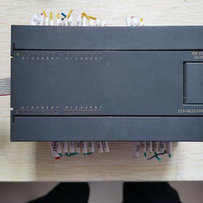 议价6ES7 223-1BL22-0XA0 EM223 DC/DC PLC扩展工控模块维修
