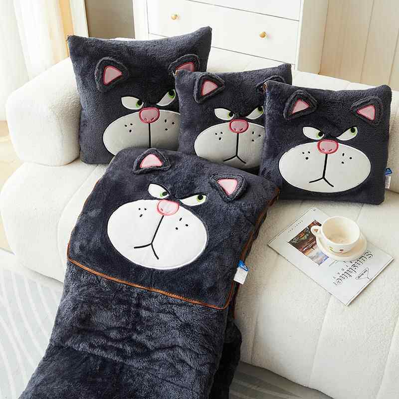 正品卡加厚加头绒哈喽刺绣抱枕两用汽车办公室午休枕被靠枕二合通