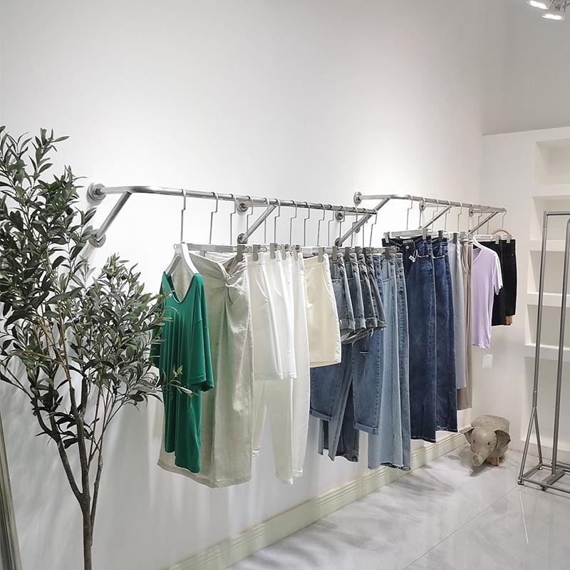 不锈钢服装店上墙展示架简约女装店货架衣服架子壁挂式童装挂衣杆