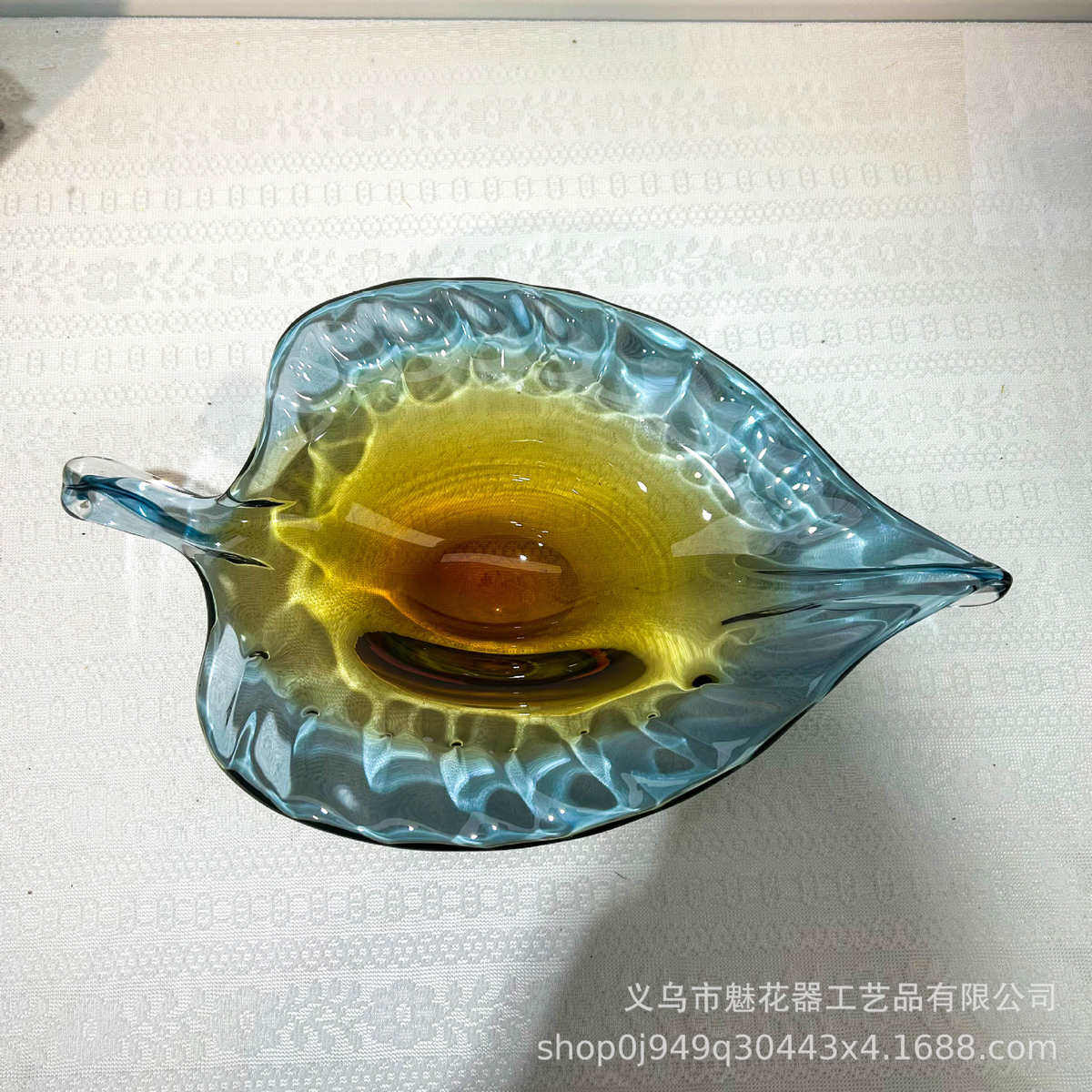 现代轻奢琉璃高档水果盘样板间客厅茶几摆件创意树叶零食盘收纳盘