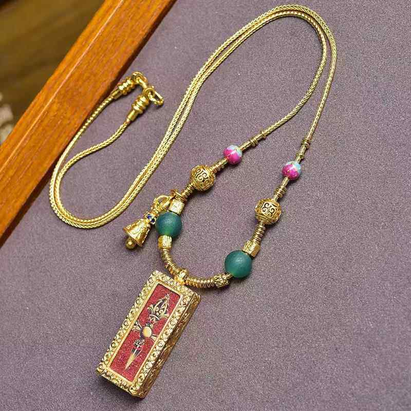 藏式文玩随身小唐卡黄财神嘎乌盒吊坠锁骨链金刚杵挂坠饰品项链