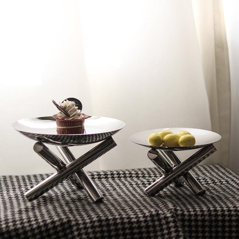 现代简约轻奢点心盘不锈钢金属三脚托盘水果盘样板间餐桌售楼处