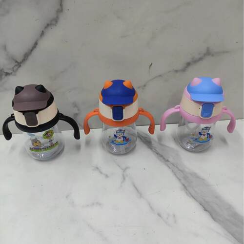 8035 Handle Style Children's Water Bottle 500ML Plastic Cup