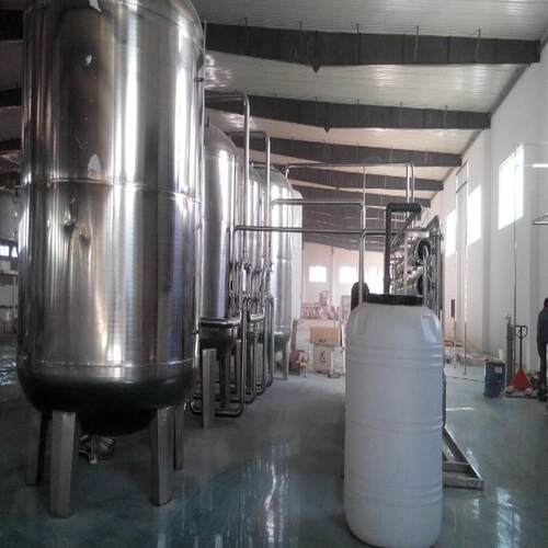 桶装纯净水设备厂家供应450桶每小时大桶水大型净水设bei反渗透