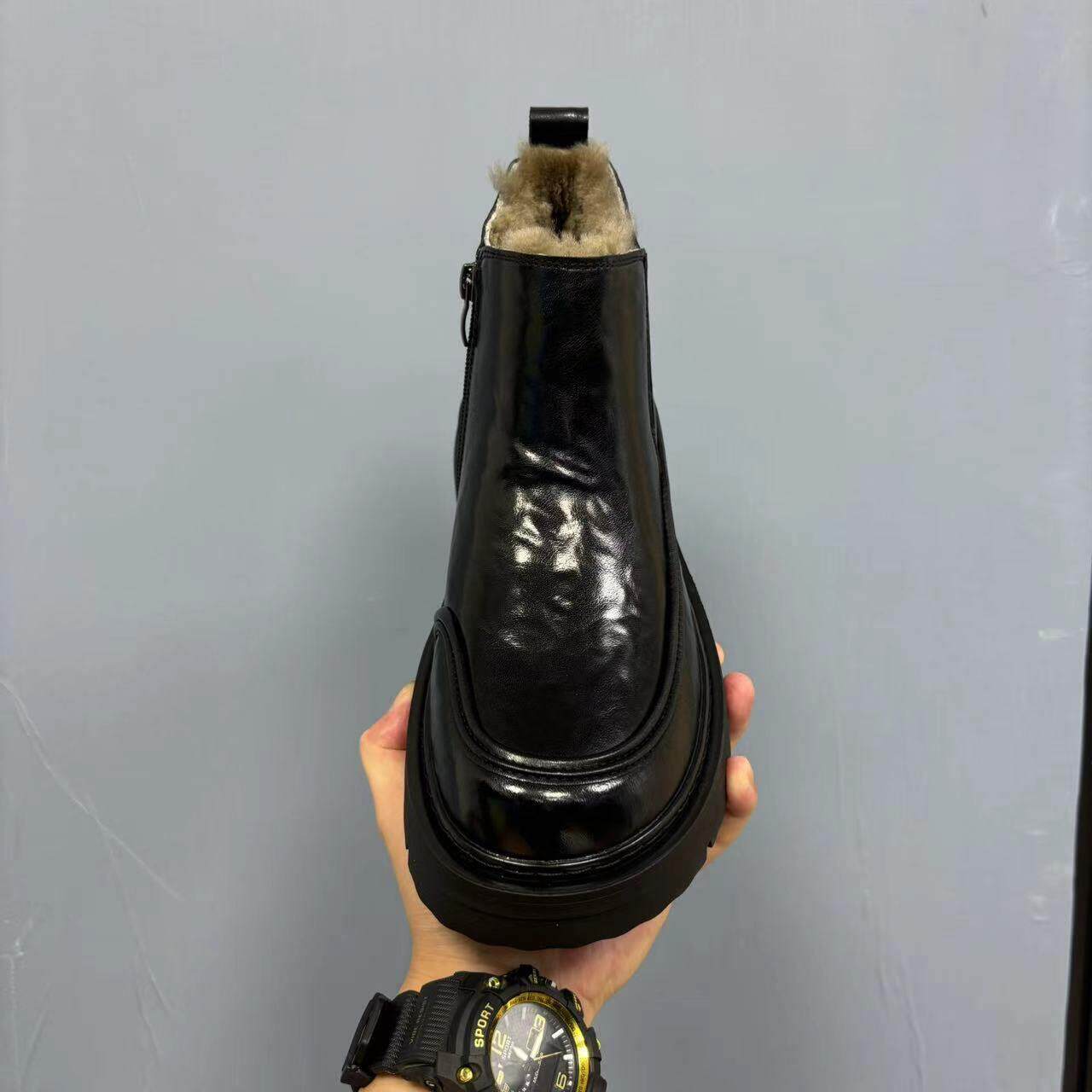 英伦风高腰加绒加厚马丁靴秋冬季新款低跟潮流素面耐磨设计感男鞋