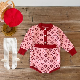 韩版婴儿衣服秋冬套装女宝宝，新年衣服针织，上衣短裤洋气分体两件套