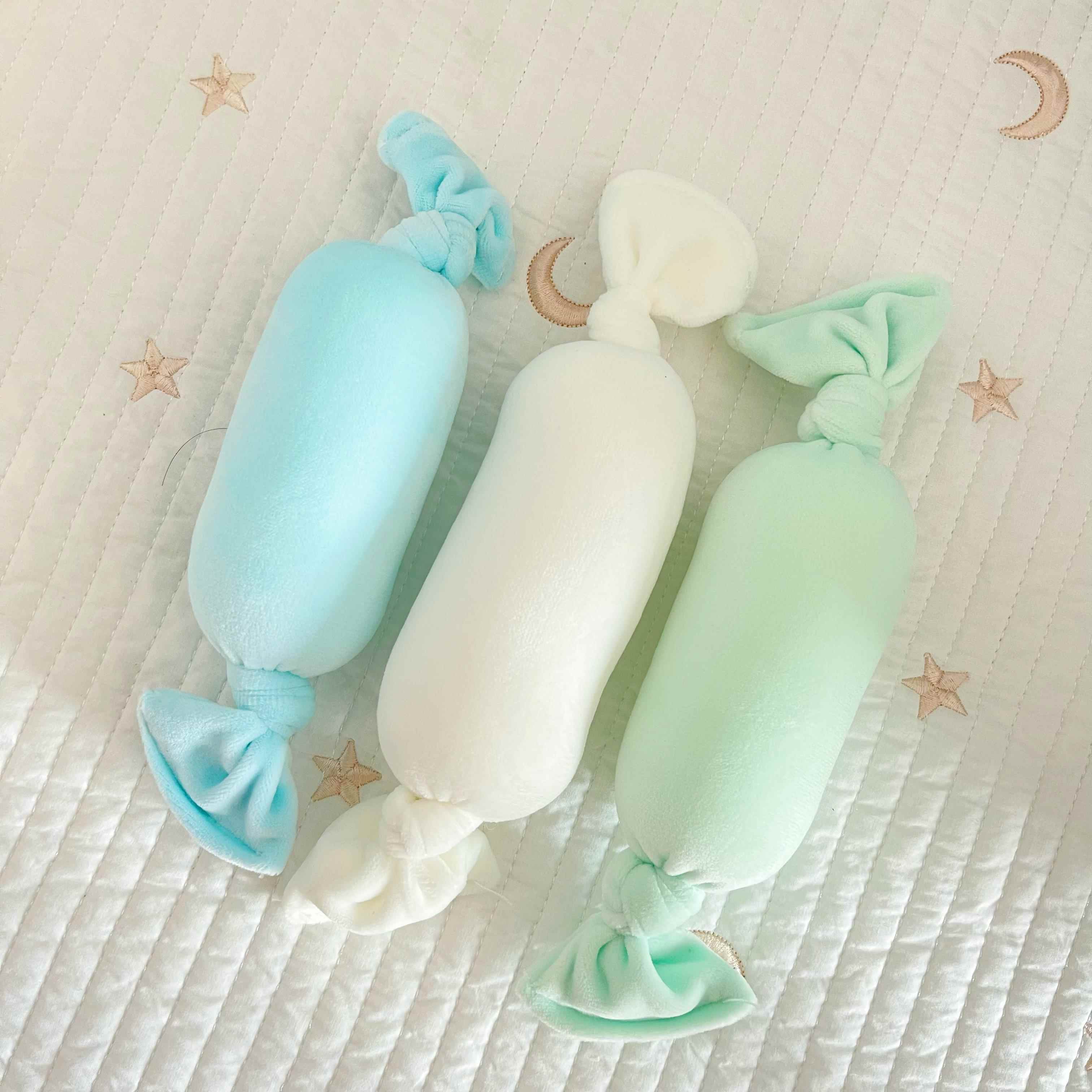 婴儿宝宝手握毛绒玩偶彩色小糖果软绵绵迷你造型软玩具陪睡安抚