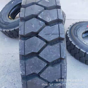 1200R20钢丝胎中短途货车自卸车轮胎花纹加深大载汽车轮胎1200r20