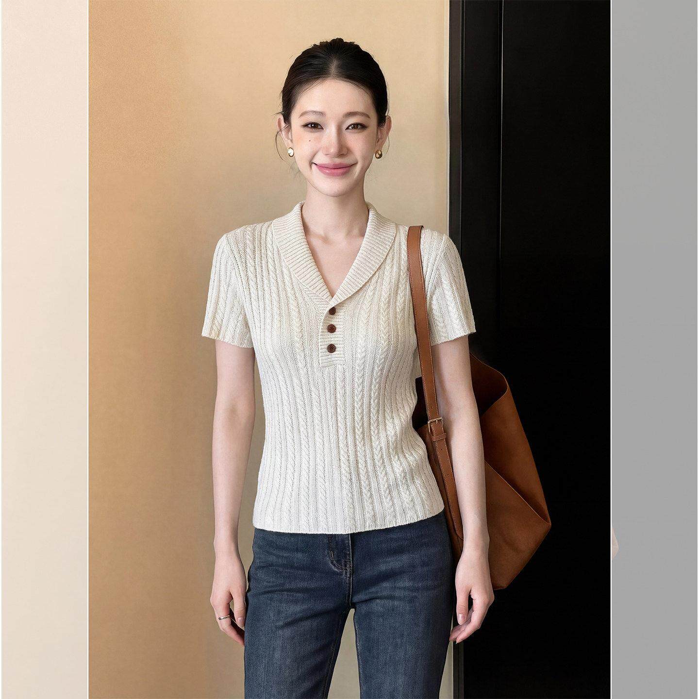 韩系白色V领纽扣设计小个子正肩短袖女2026夏季短款修身冰丝上衣
