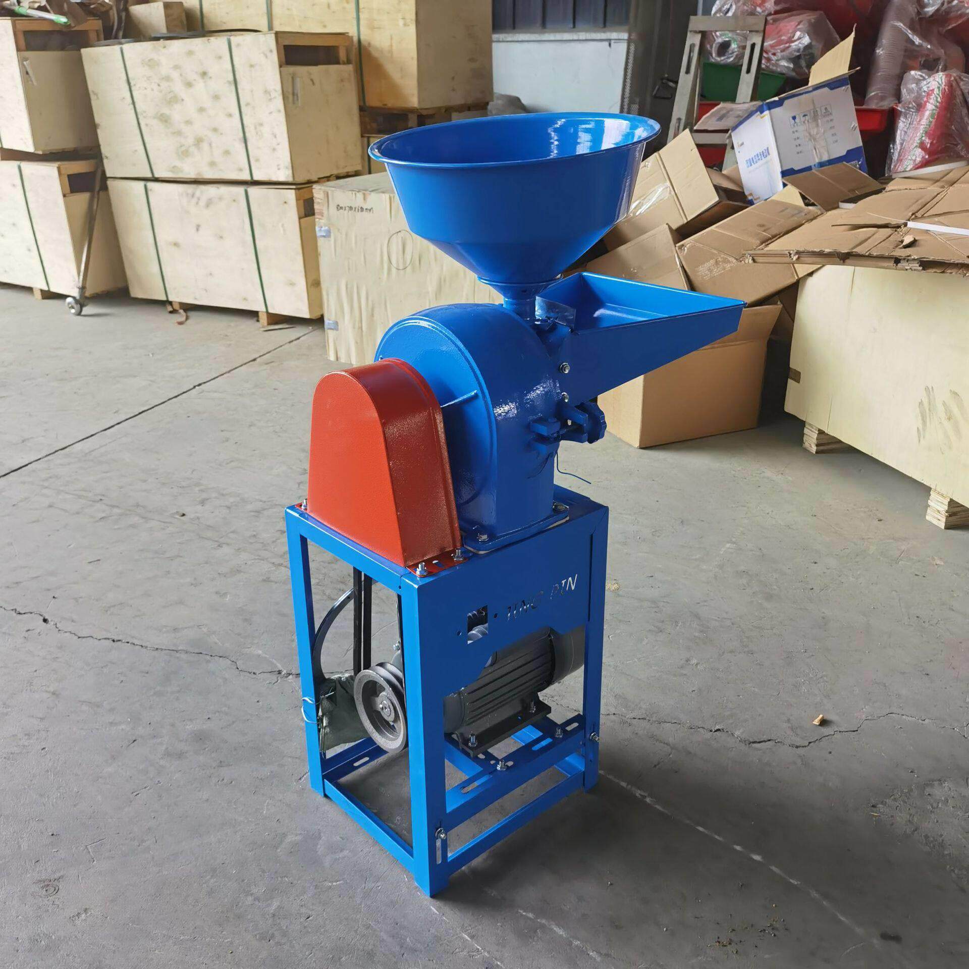 粉碎机家用小型饲料调料磨米大米商22076V用玉粉粉碎机厂家