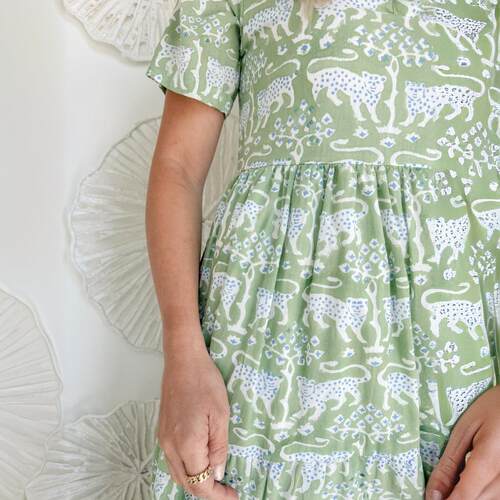 Leopard print short sleeved pocket collar long