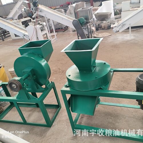 小型棕榈核剥壳机 处理量：0.3-0.8吨/小时