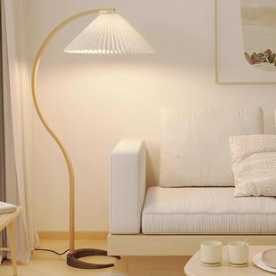 现代简约客厅灯北欧创意经典 丹麦木艺vintage床头卧室书房落地灯