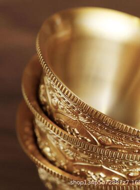 2026供水碗铜雕刻八吉祥藏式供佛用品家用居士供水杯金色一套7个