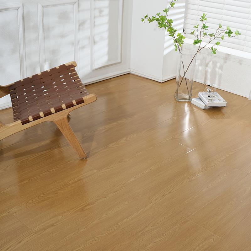 亮面强化复合木地板家用环保耐磨防水地暖木质金刚板厂家直销12mm