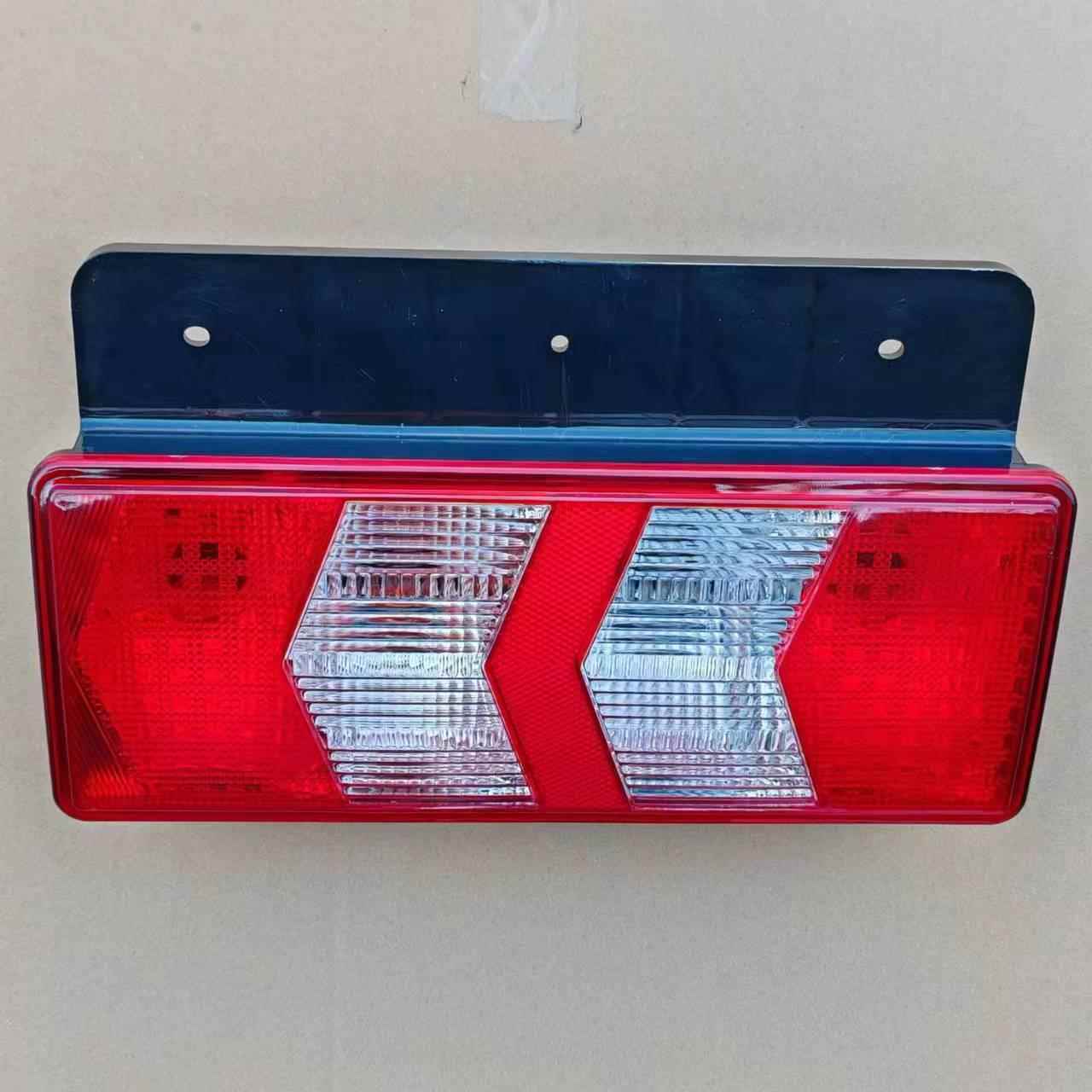 适用江淮康铃后尾灯总成j6j5j3骏铃v8帅铃q8转向煞车灯倒车后尾灯