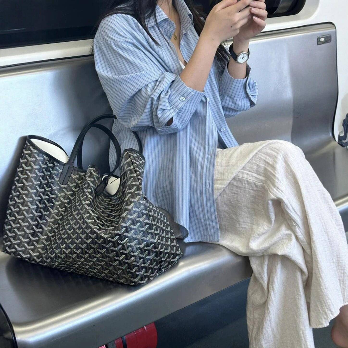 极速蓝色条纹衬衫外套女春秋学院风高级感休闲宽松慵懒风防晒衬衣