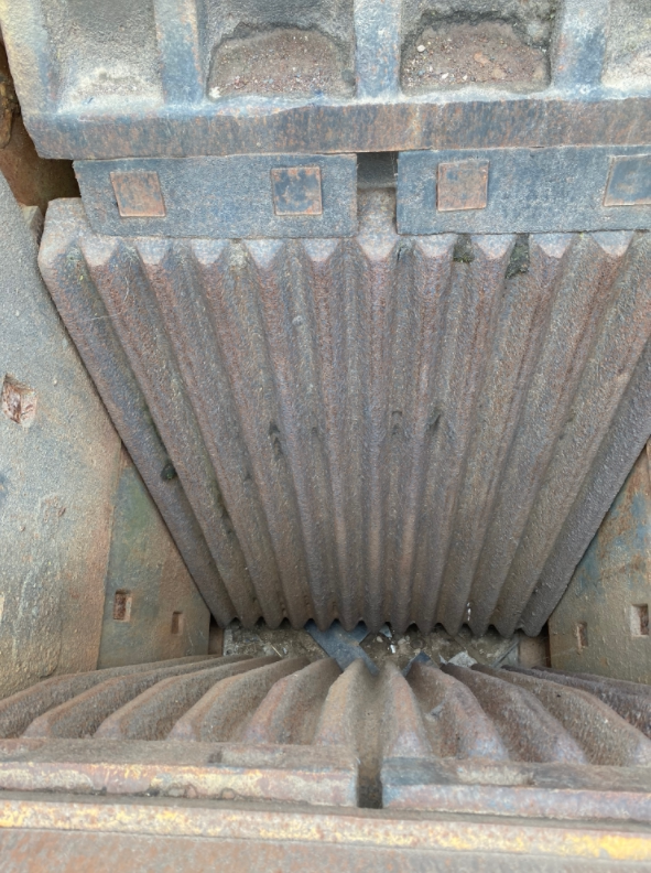 4月8日石家庄安装未使用PE600*900破碎机、安装未使用ZSW3896给料机（河北石家庄）网络拍卖公告