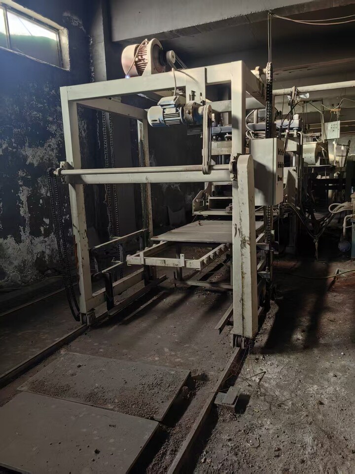 3月21日吕梁压砖机搅拌机锅炉锅炉上板机等砖厂设备全套网络拍卖公告