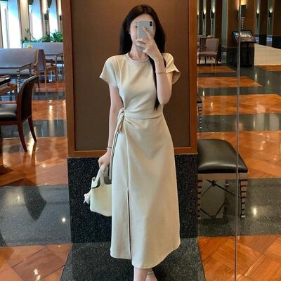 QY2026年夏新款女装绑带设计感简约修身版型连衣裙