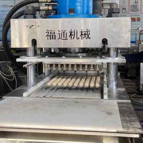 饵料成型薄厚可调块 鱼饵设备 机小形状花纹可定FTLD35-1鱼饵大料