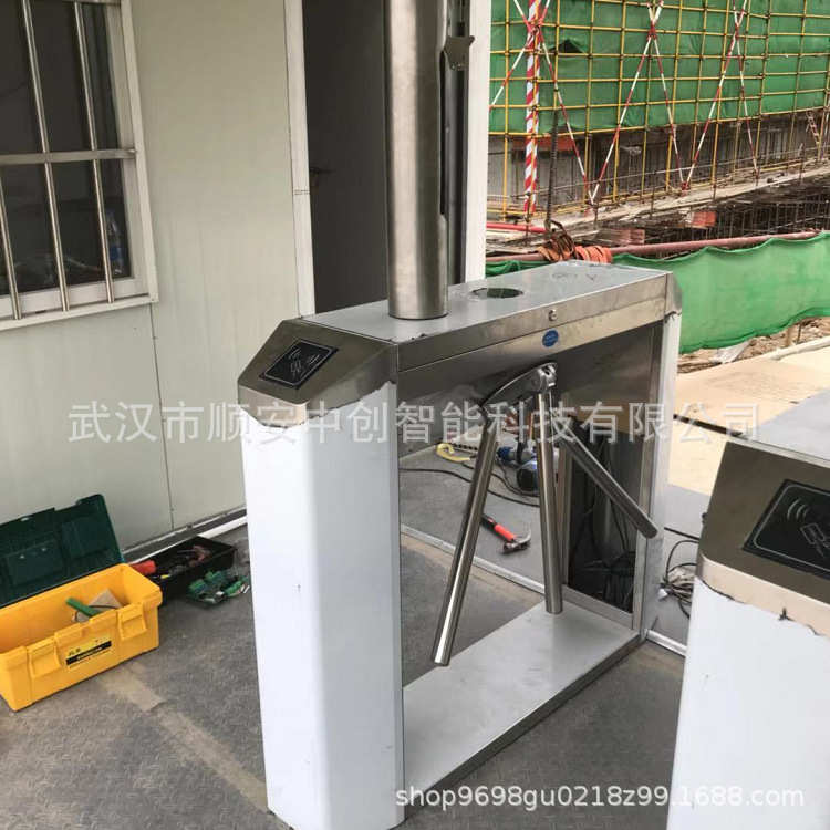 工地门禁系统三辊闸人行通道闸机动态人脸识别闸机武汉现货三棍闸