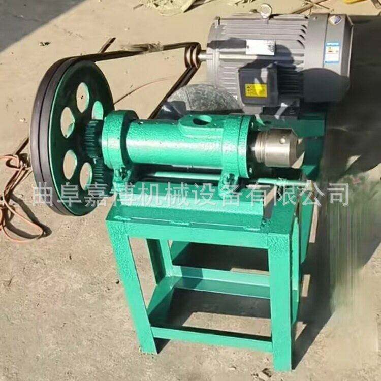 青蛙养殖饲料膨化机 养猪苞米草粉骨粉造粒机打木箱出口尼日利亚