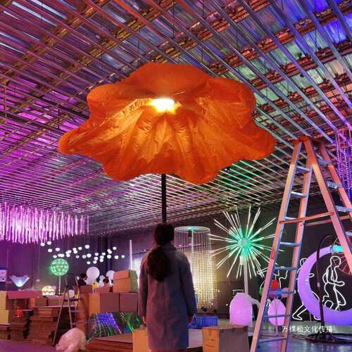 自动花灯网红花喇叭花花景观灯感应开合人体LED互动广场户外气模