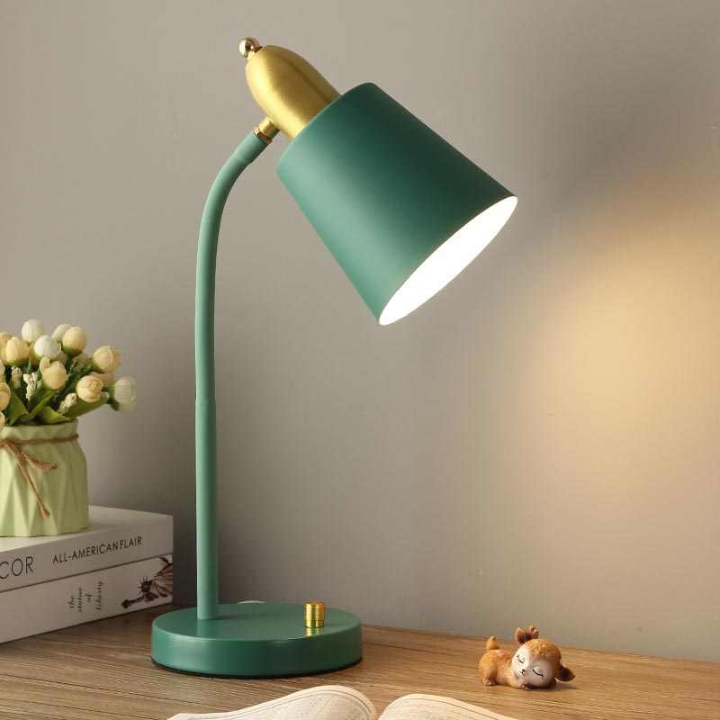 led 台灯学习专用女孩儿童护眼书桌学生宿舍家用插电式床头阅读灯