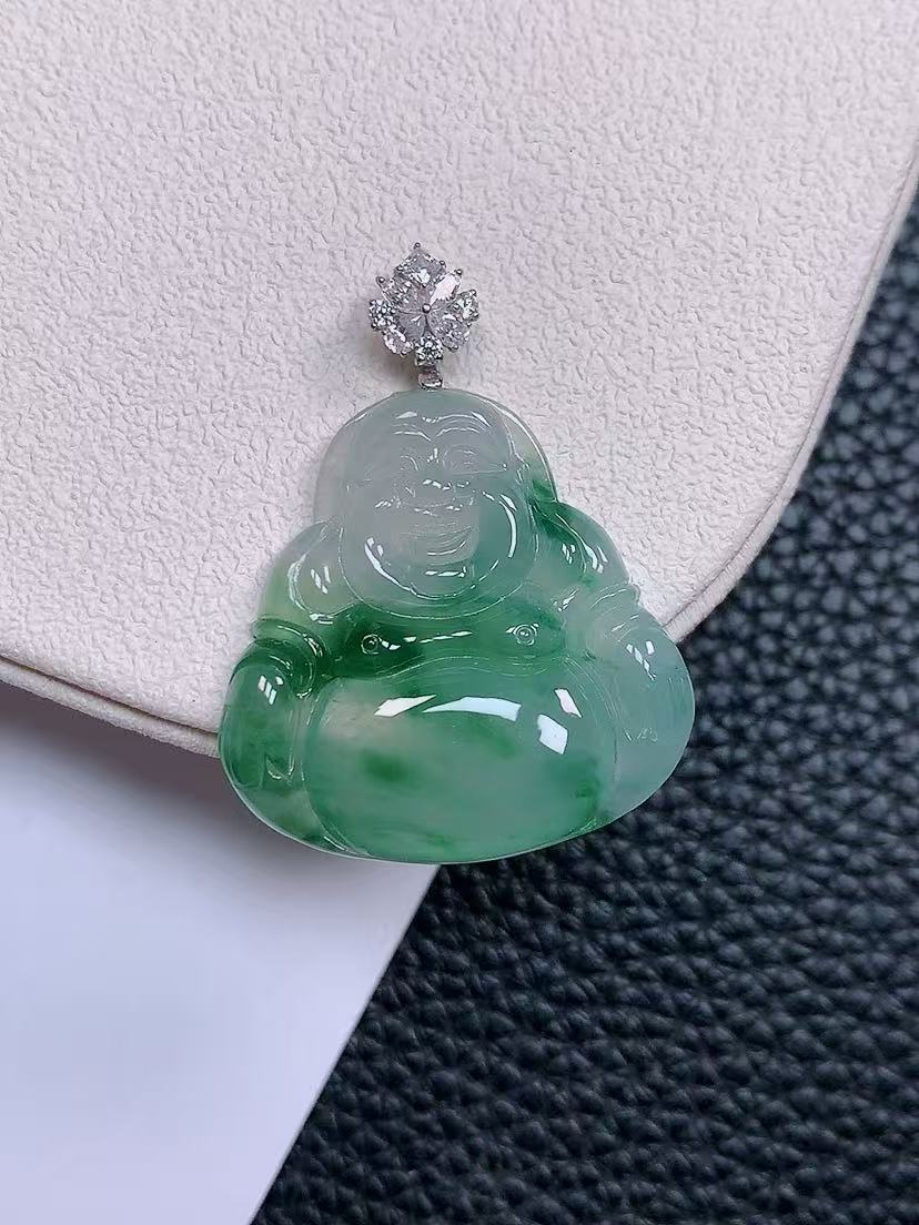 天然真品翡翠正品 水润细腻气质18k金镶嵌冰飘阳绿花佛公吊坠
