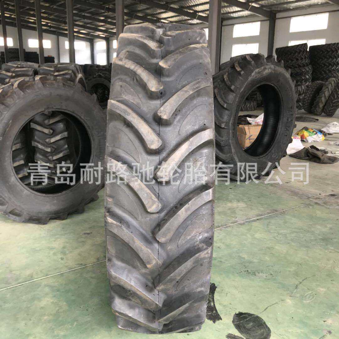 厂家销售 20.8R42 拖拉机子午线轮胎 520/85R42人字花纹