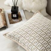 燕麦色轻奢高档酒店样板间现代简约沙发客厅抱枕腰枕床头靠垫靠枕