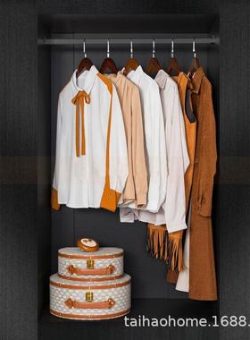 橙色售楼处样板间衣盘帽间展厅衣柜软装tb-65124收纳饰装托品套组