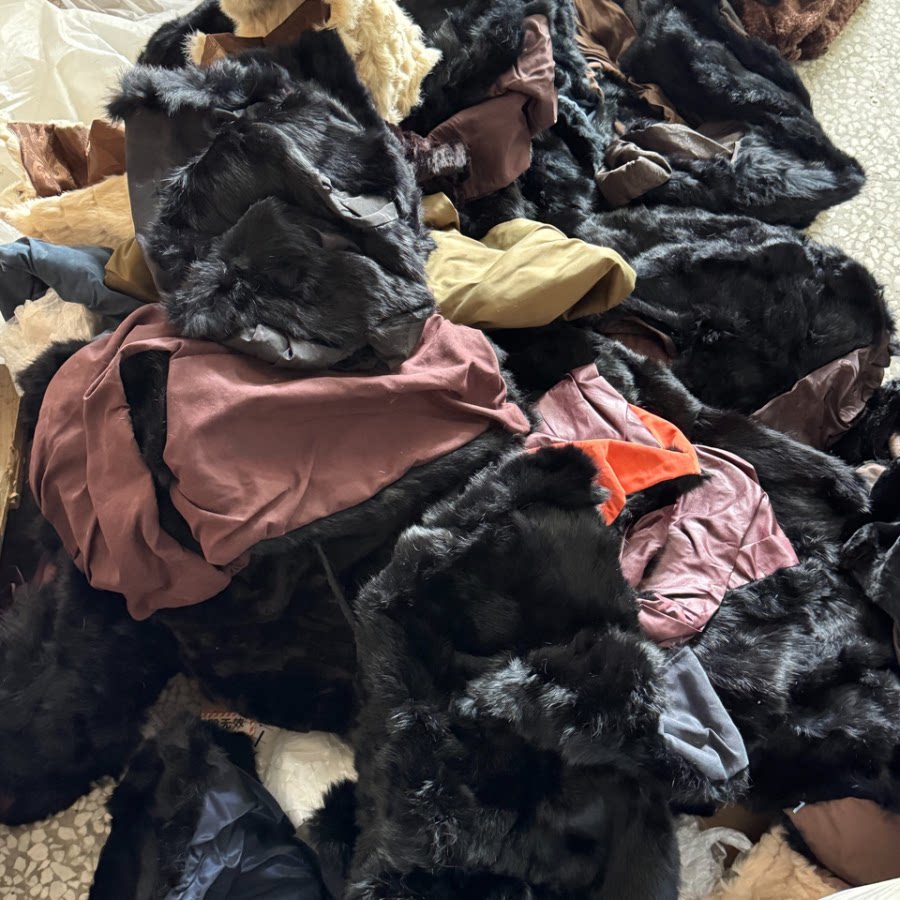 4月9日深圳市罚没毛皮半成品一批网络拍卖公告