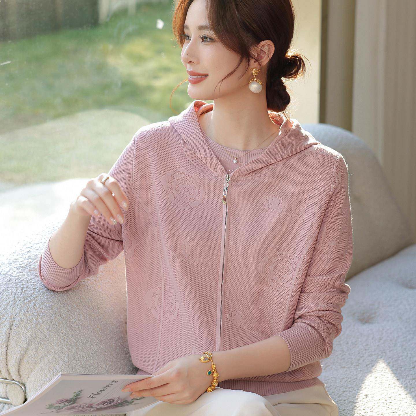洋气妈妈装连帽拉链针织开衫新款中老年女装春秋薄款两件套装上衣