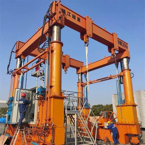 靖起厂家加工移动式液压龙门吊大吨位液压门式起重机多规格