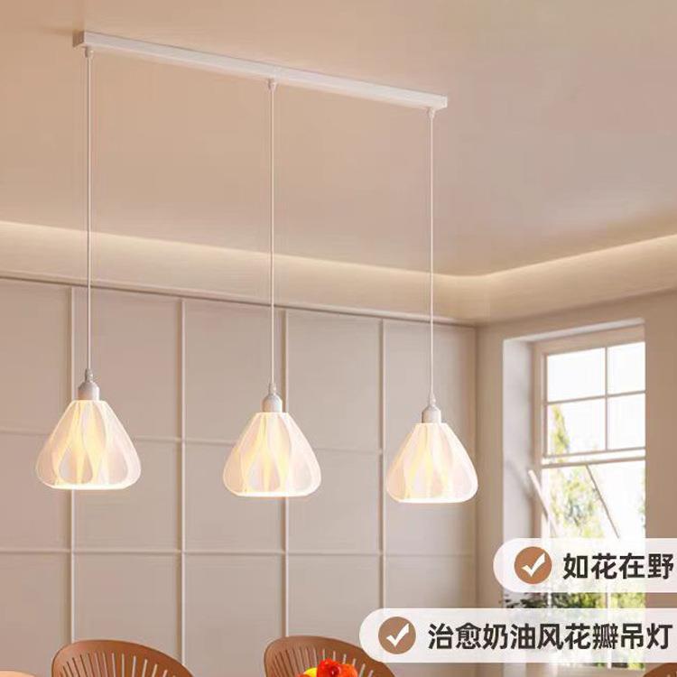 奶油侘寂风餐厅灯简约现代饭厅餐桌床头小吊灯三头日式复古吧台灯